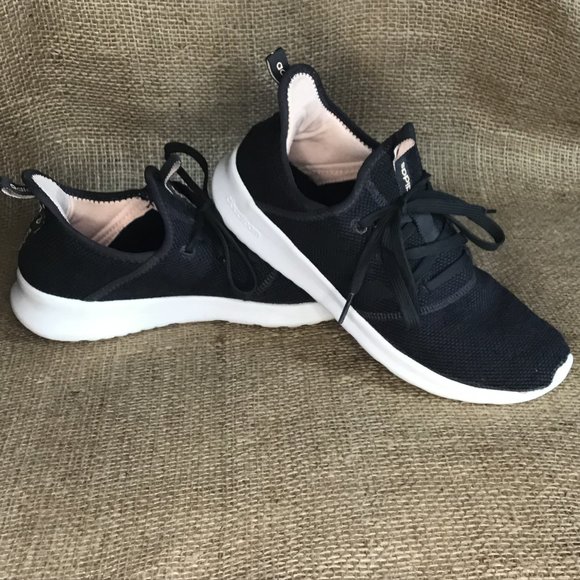 Adidas Women's Black Cloudfoam Shoes 8 1/2